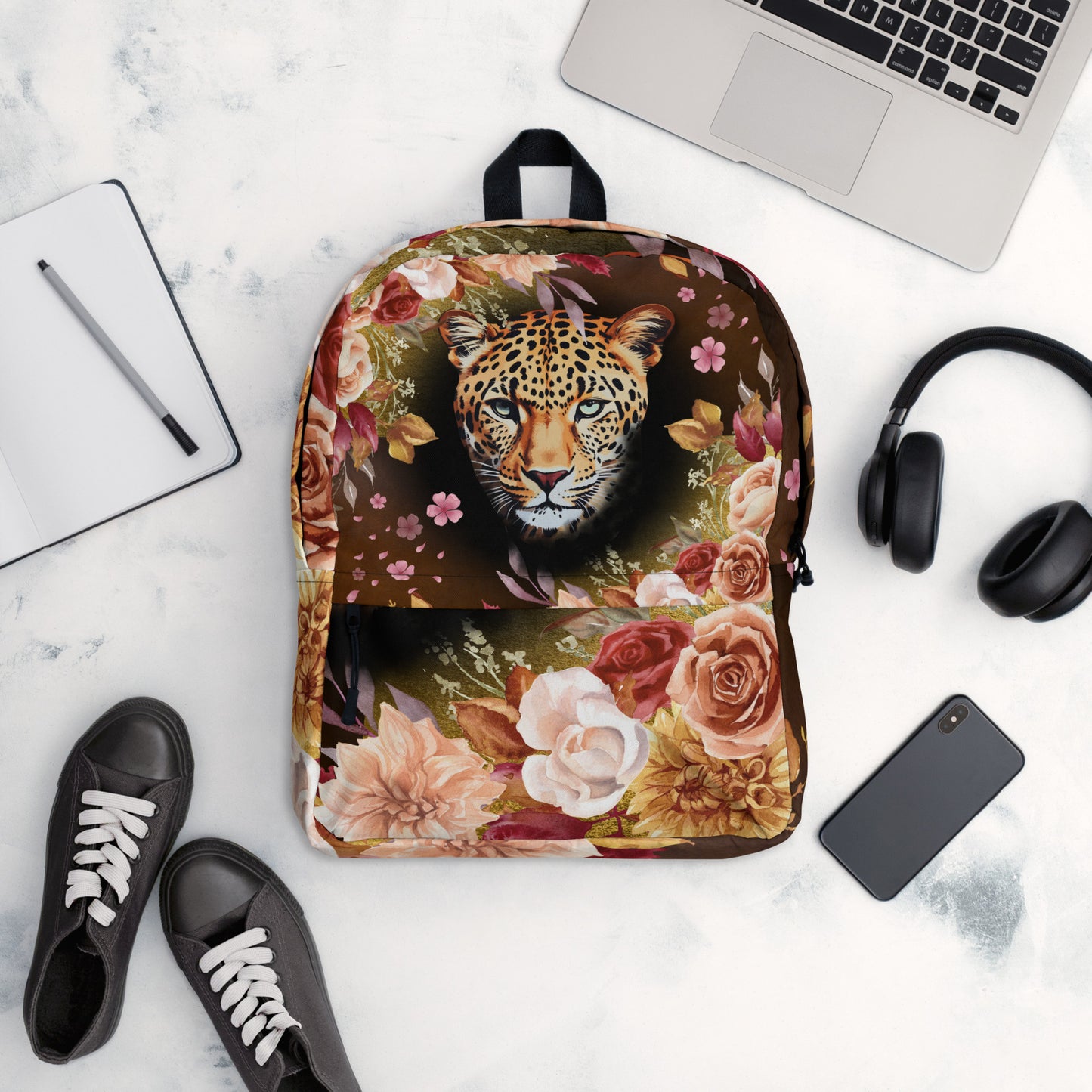 Draagtas: "Wild Bloom – Rugzak met Luipaardkop en Bloemen door Evy's Bloom Art" - Evy's Bloom Art