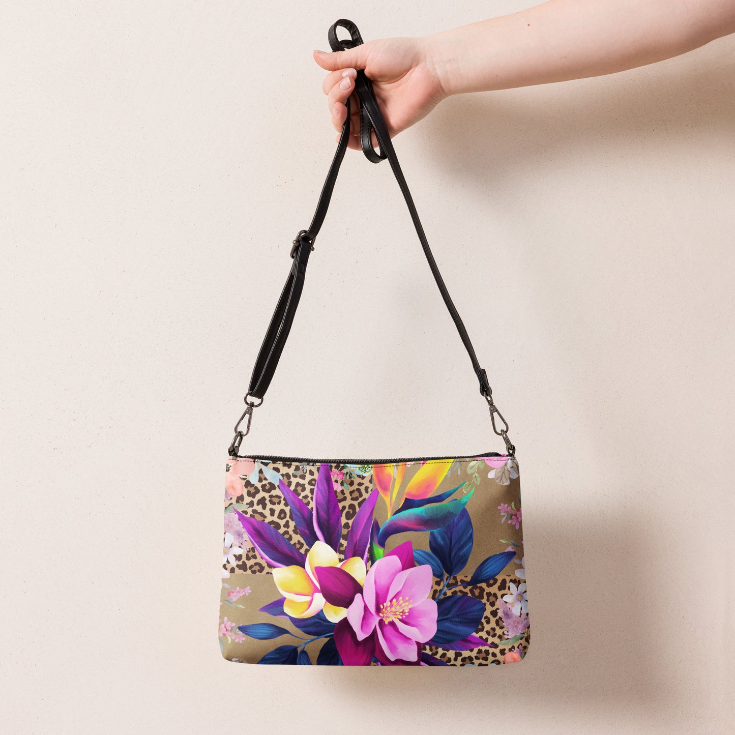 Draagtas: "Bohemian Elegance - Crossbodytas met Evy's Bloom Art Design" - Evy's Bloom Art