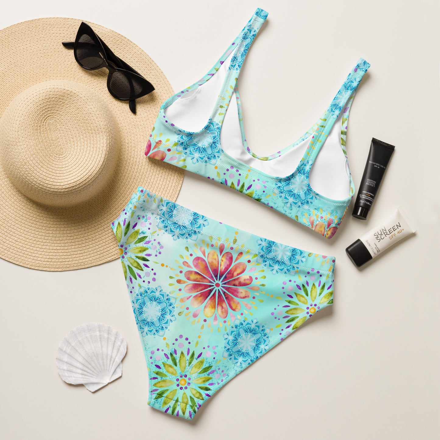 Badmode: "Turquoise Mandala Bikini - Bohemian Stijl van Evy's Bloom Art" - Evy's Bloom Art