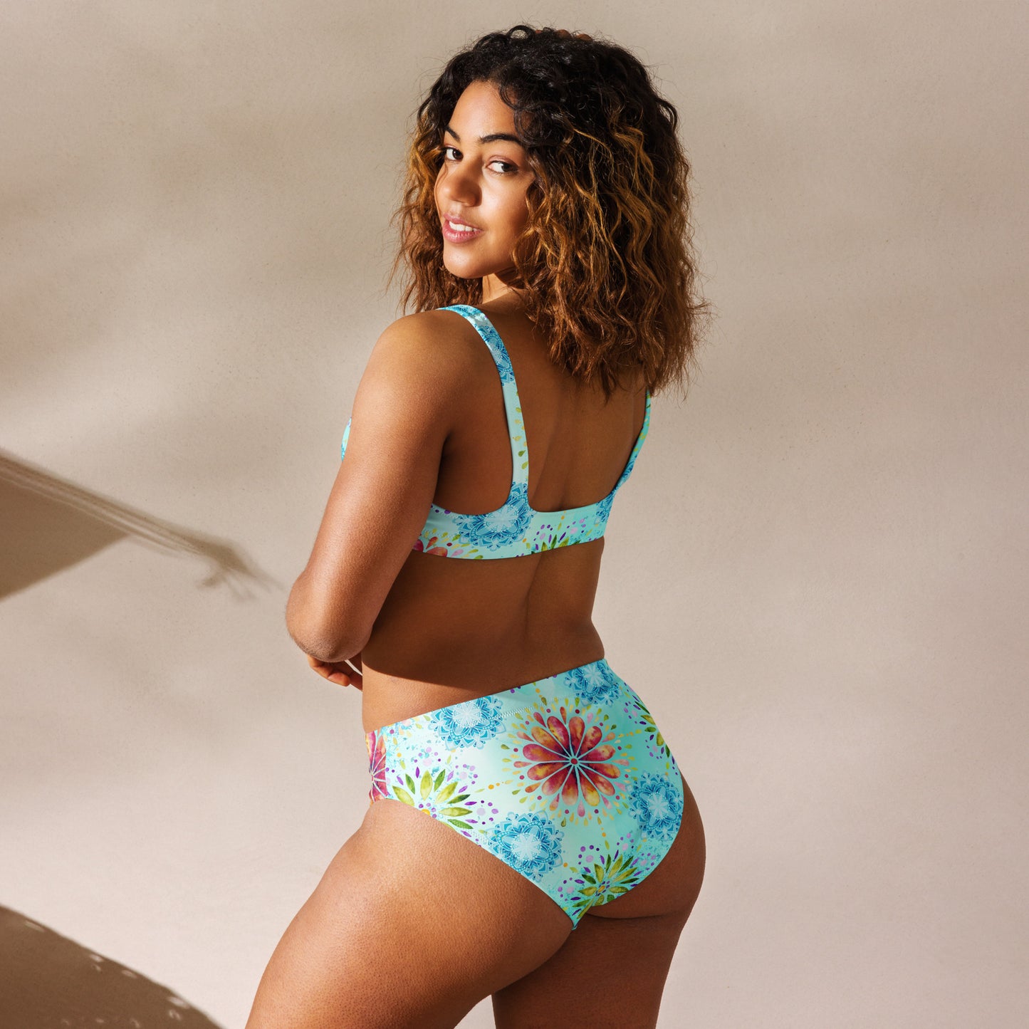 Badmode: "Turquoise Mandala Bikini - Bohemian Stijl van Evy's Bloom Art" - Evy's Bloom Art