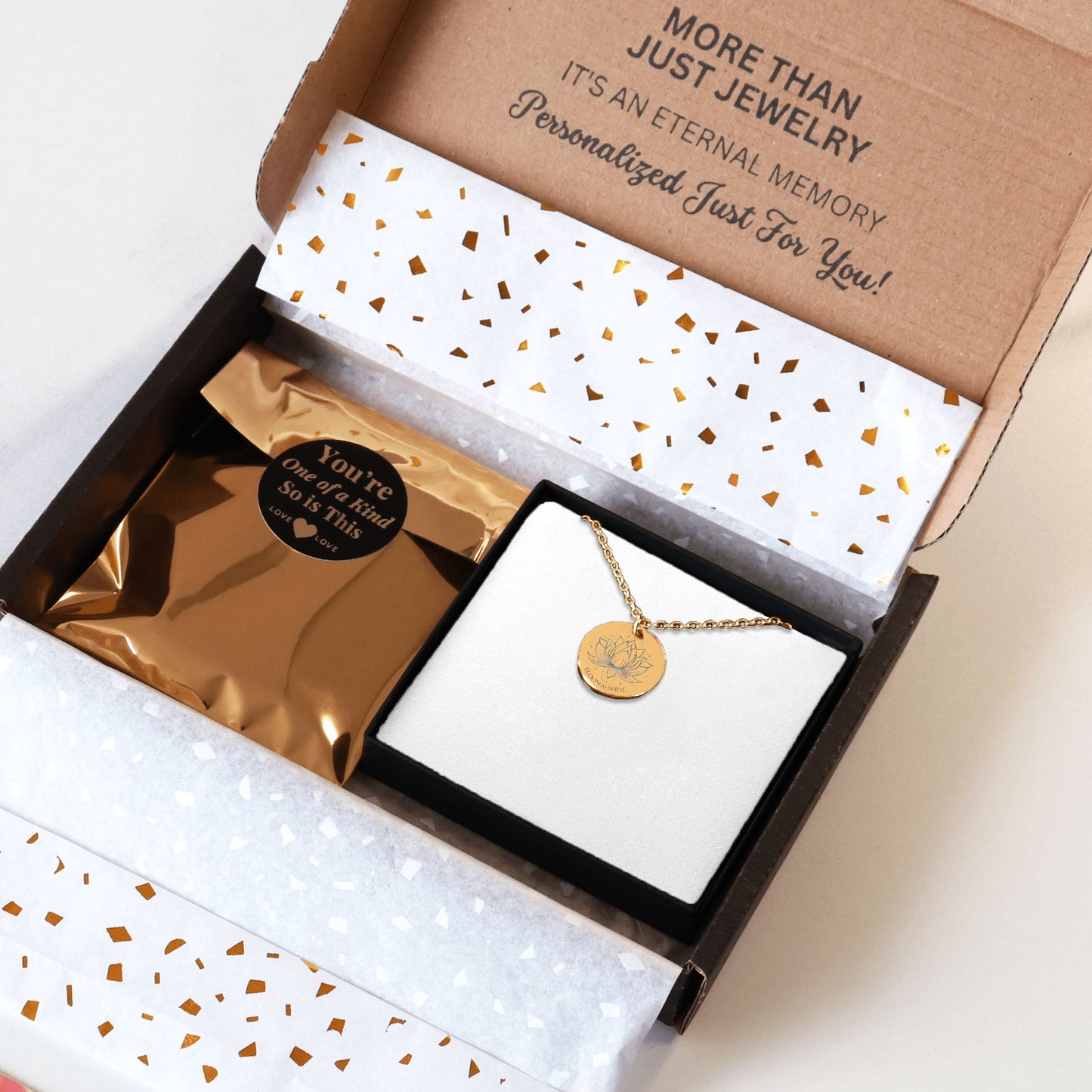 Extra Aanbod Voor Haar: Bloom & Shine – Lotusbloem Halsketting - Evy's Bloom Art