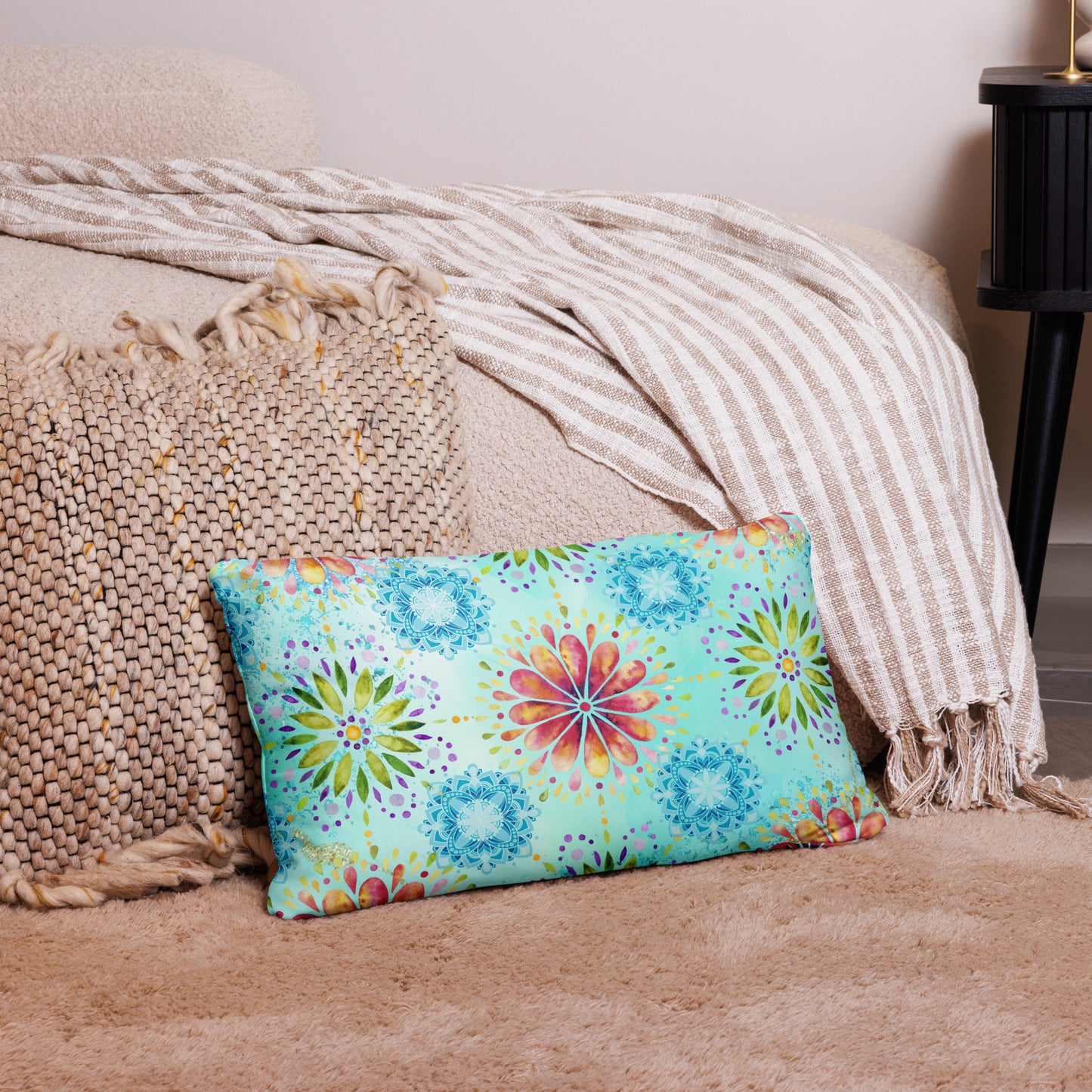 Sierkussens: "Mandala Magie - Boho Stijl Kussen in Turquoise met kleurrijke mandala's - Evy's Bloom Art